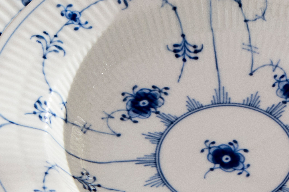 A zoom image of the Blue Fluted Plain pattern adorning every product from the Blue Fluted Plain collection